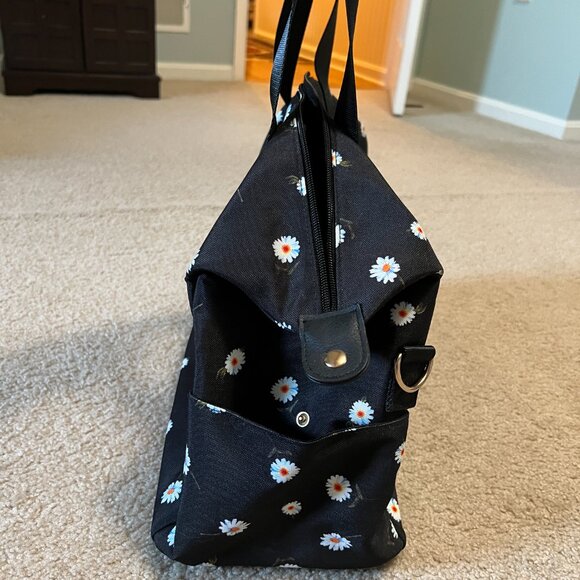 Alice + Olivia Daisy Duffel Bag (AO x Fabfitfun) - Picture 4 of 8